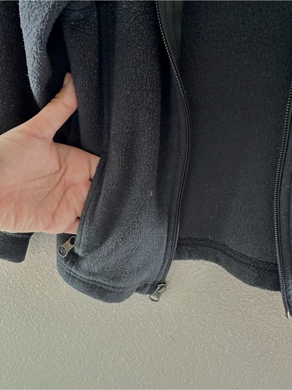 Columbia Kids Black Full-Zip Fleece Jacket - Picture 3 of 5